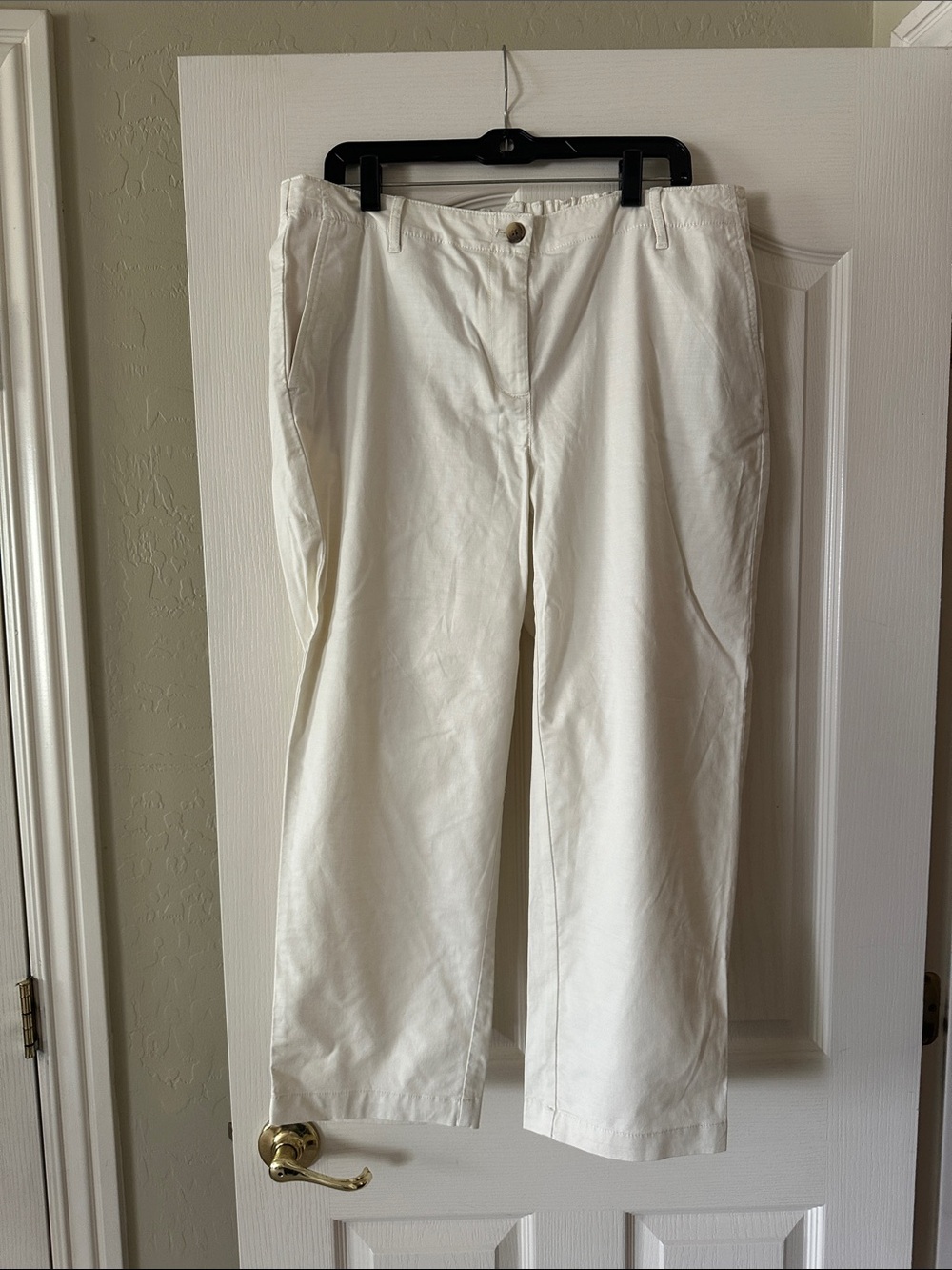 127 J. Jill Off-White Chino Pants